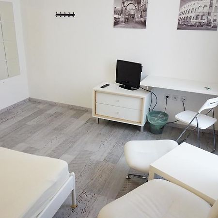 Hostel Ljiljana Пула Екстер'єр фото