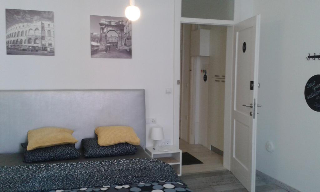 Hostel Ljiljana Пула Екстер'єр фото