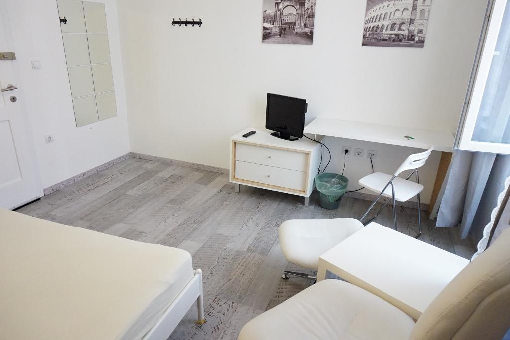 Hostel Ljiljana Пула Екстер'єр фото